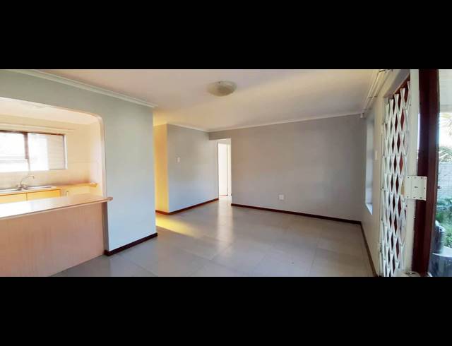 2 BEDROOM TOWNHOUSE RENTED IN LORRAINE